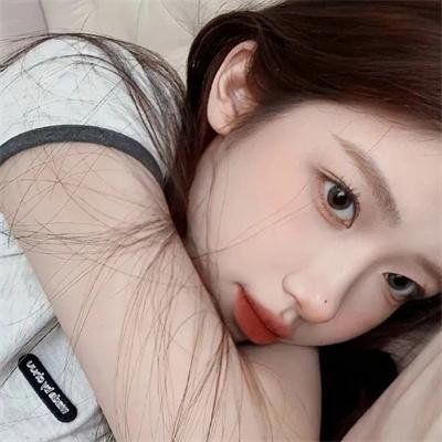 屏住呼吸:挑战冰潜纪录